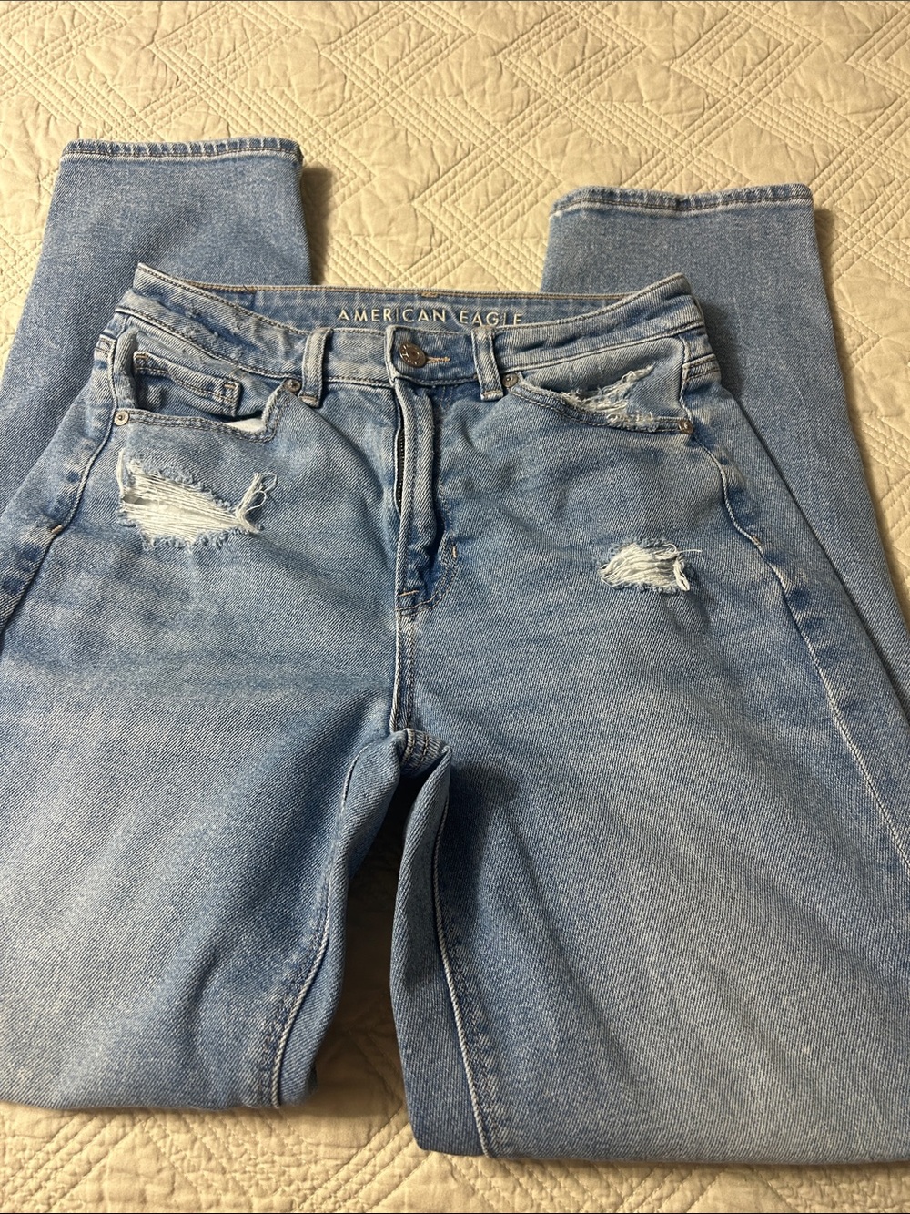American Eagle Outfitters Light Wash Distressed Skinny Jeans